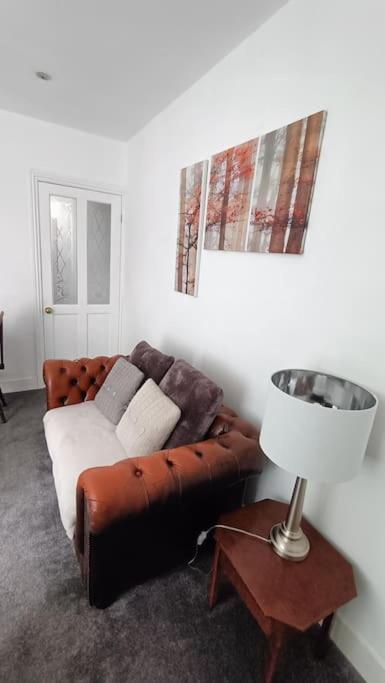 Cntrl Reading Modernized 3 Bedroom House Exteriör bild